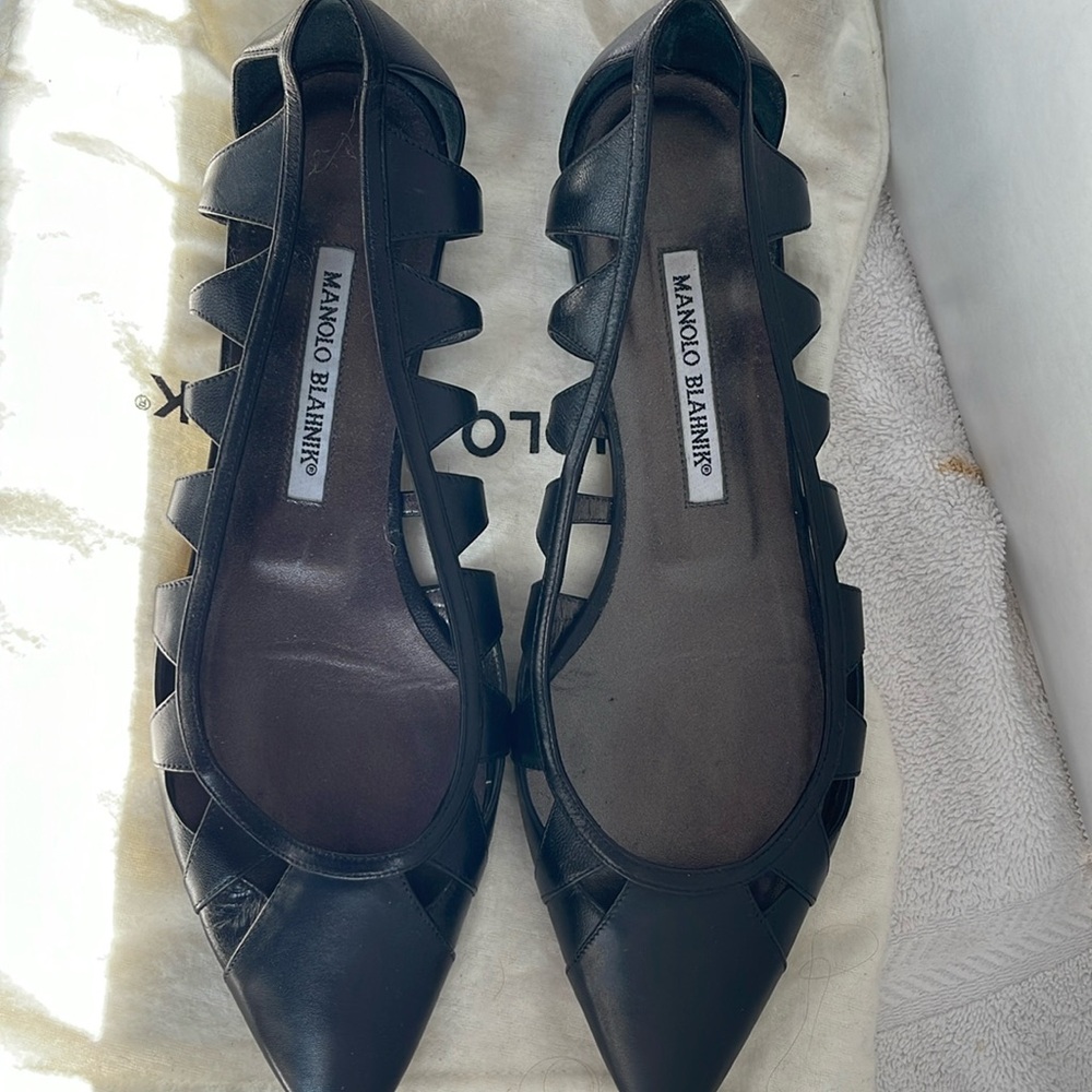 Manila Blahnik black leather flats with cut outs size 39 IT